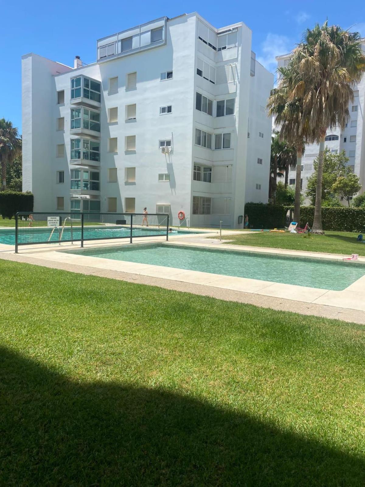 Atico Valdelagrana Playa - Aire Acondicionado Y Piscina Apartment เอลปูแอร์โต เด ซานตามาริอา ภายนอก รูปภาพ